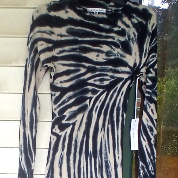 Young, Fabulous, & Broke To Dye Maxi Dress Size: M NWT - Picture 1 of 14